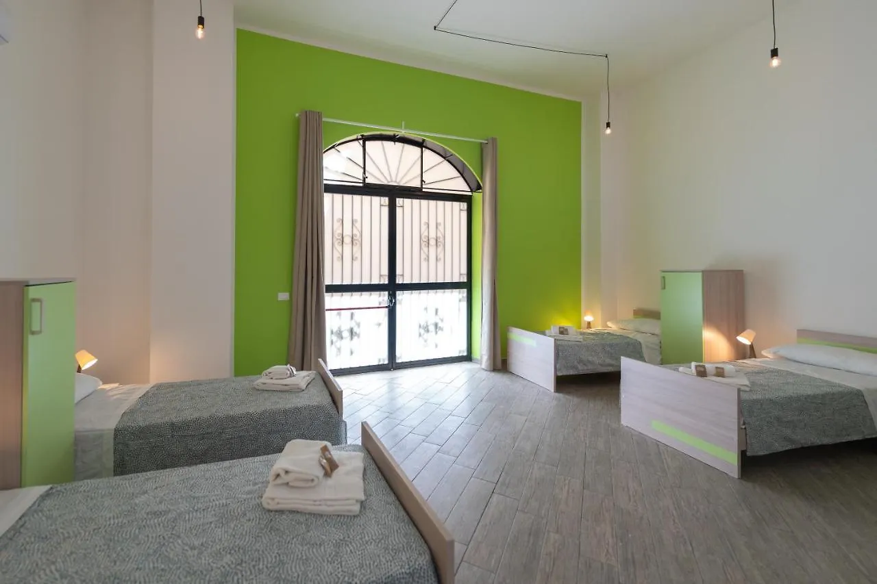 Pensión Cortile Dei Giusti - Combo Guesthouse Palermo Italia