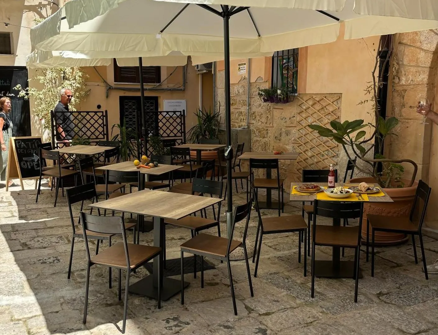 Cortile Dei Giusti - Combo Guesthouse Palermo