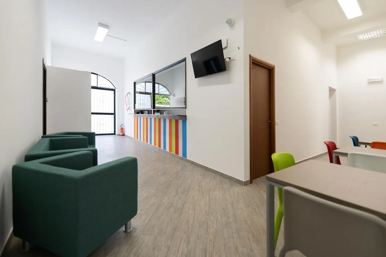 Cortile Dei Giusti - Combo Guesthouse Palermo Gasthuis